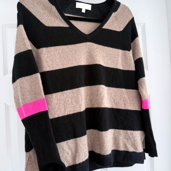LISA TODD 100% Cashmere Striped Sweater V-Neck Beige Black Pink Soft Cozy PM - Picture 3 of 7